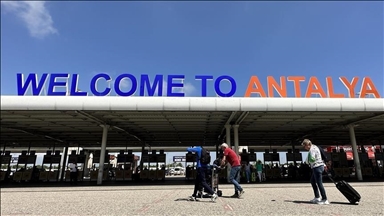Türkiye's Antalya Airport breaks all-time daily passenger record