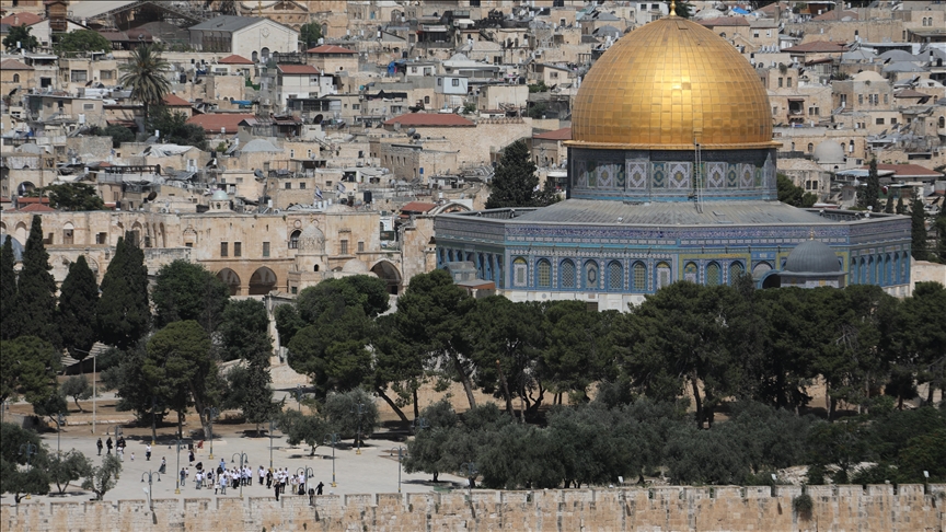 Illegal Israeli settlers storm Al-Aqsa Mosque in occupied East Jerusalem