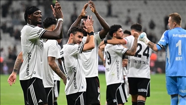 قدم.. بشيكطاش ينتزع فوزا صعبا أمام أيوب سبور في الوقت القاتل