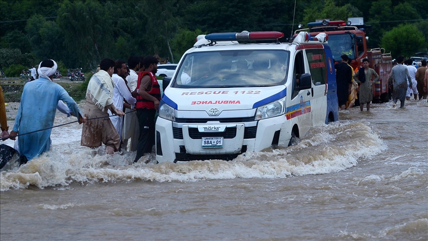 Death toll from devastating floods nears 700 in Pakistan