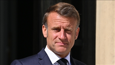 Macron: Sigurimi i armëpushimit në Ukrainë i domosdoshëm për takimin trepalësh