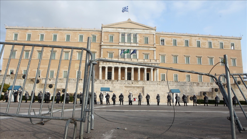 Demographic crisis threatens Greek education system