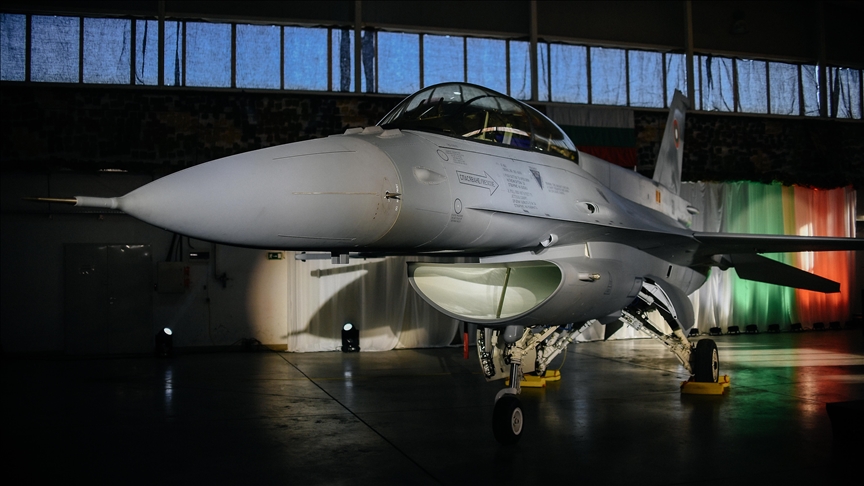 Bulgaristan'da ABD'den satın alınan F-16'ların tesliminin gecikmesi endişe yaratıyor