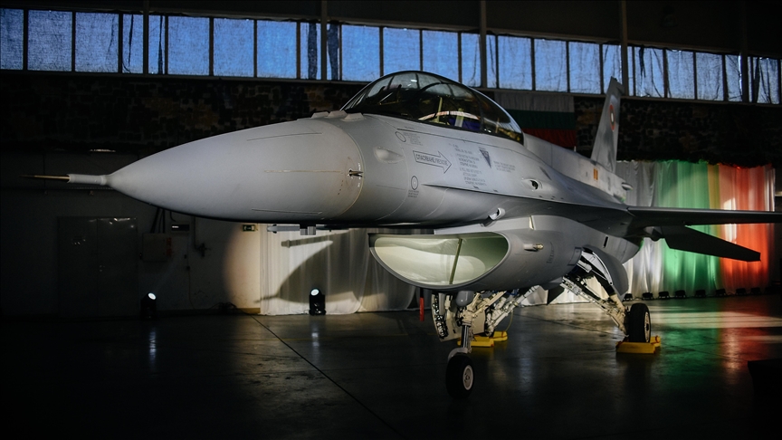 Vonesat në dorëzimin e avionëve F-16 të blerë nga SHBA-ja po shkaktojnë shqetësim në Bullgari