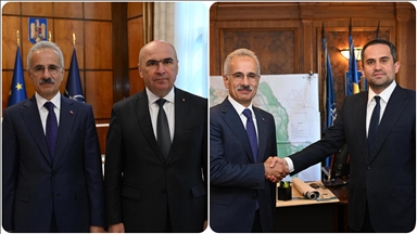 Bakan Uraloğlu, Romanya Başbakanı Bolojan ve mevkidaşı Şerban ile görüştü