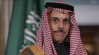 وزير خارجية السعودية يجري سلسلة اتصالات مع نظراء خليجيين