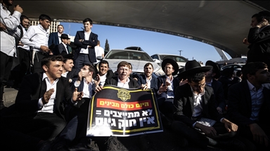 Thousands of ultra-Orthodox Jews block major roads in Israel to protest military conscription