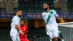 قدم.. الأهلي يقسو على القادسية ويتأهل لنهائي كأس السوبر السعودي
