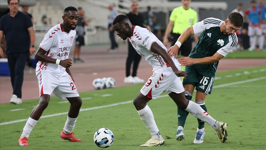 Samsunspor, UEFA Avrupa Ligi play-off turu ilk maçında deplasmanda Panathinaikos'a 2-1 yenildi
