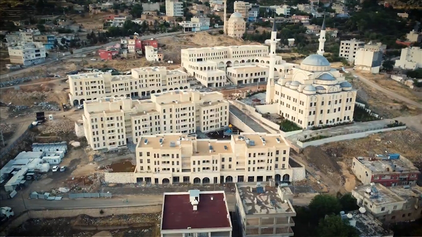 Bakan Kurum'dan kentsel dönüşümle yenilenen Mardin'in Yeşilli ilçesine ilişkin paylaşım