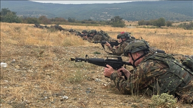 Vengu: Mbi 500 ushtarakë shqiptarë janë të angazhuar në misione të NATO-s, BE-së dhe OKB-së