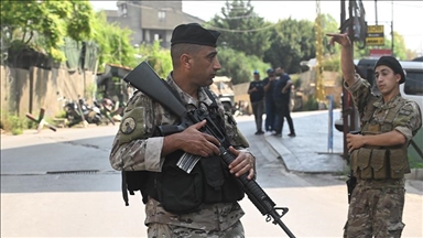 الجيش اللبناني يبدأ تسلم سلاح الفصائل الفلسطينية في مخيم برج البراجنة 