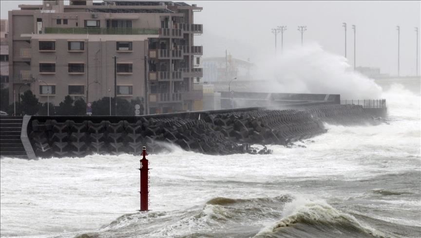 Tropical Storm Lingling triggers disaster warnings in southwestern Japan