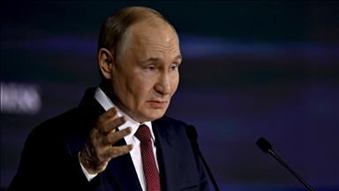 Putin: Trump'ın göreve gelişiyle tünelin sonundaki ışığın belirginleştiğini düşünüyorum