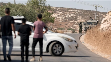 اعتقالات وتحطيم مركبات.. إسرائيل تواصل عدوانها على بلدة المغير بالضفة