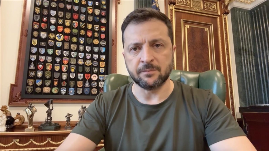 СМИ: Зеленский готов обсуждать территориальные вопросы во время встречи с Путиным 
