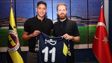 Fenerbahçe, Edson Alvarez'i kiralık olarak kadrosuna kattı