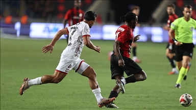 Gaziantep FK, sahasında Gençlerbirliği'ni 2-1 yendi
