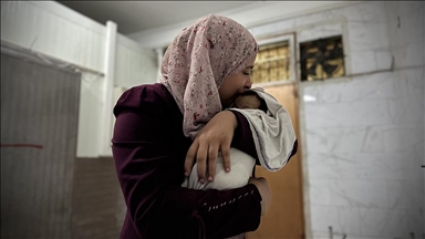 Gazze Şeridi'nde 2 aylık Rasil bebek yetersiz beslenme nedeniyle hayatını kaybetti