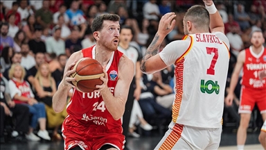 A Milli Erkek Basketbol Takımı, hazırlık maçında Karadağ'ı yendi