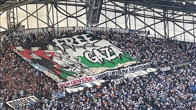 Olimpik Marsilya taraftarlarından "Soykırımı durdurun, Filistin halkını özgürleştirin" çağrısı