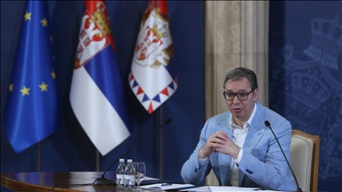 Vučić predstavio nove ekonomske mjere: Jeftinija struja, krediti, ograničene marže za 3.000 proizvoda