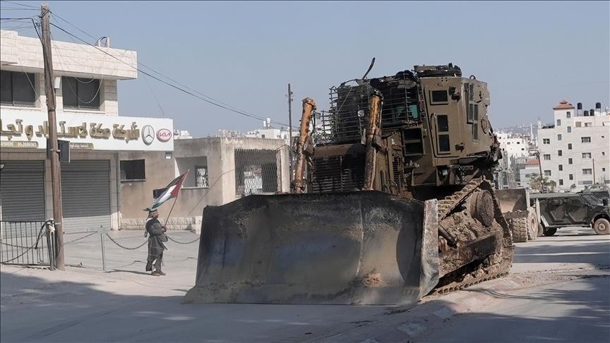 Illegal Israeli settlers establish 3 new outposts in southern West Bank: Rights group