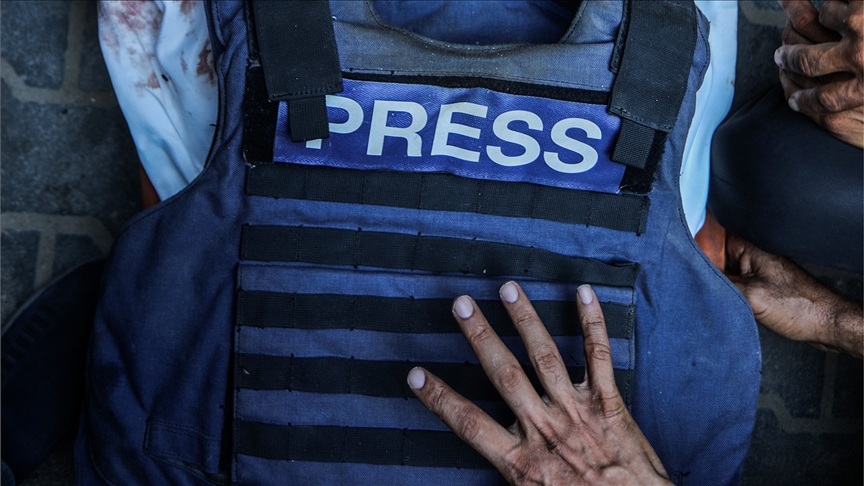 Reuters ve AP, Gazze’de gazetecilerin öldürülmesinden dolayı öfkeli olduklarını açıkladı