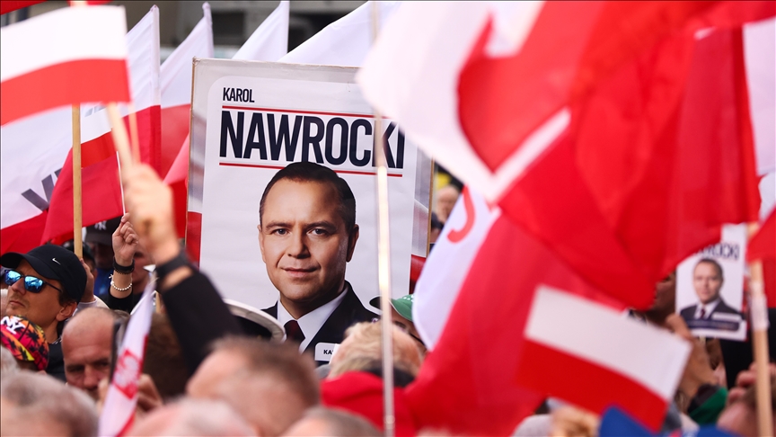 Polish president moves to ban Ukrainian nationalist flag