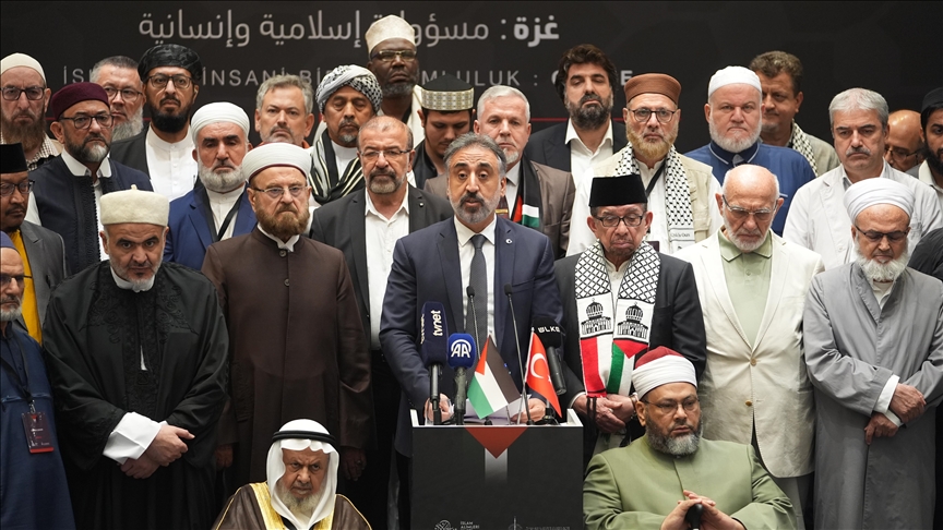 "İslami ve İnsani Bir Sorumluluk: Gazze" konferansı çalıştaylarla sürüyor