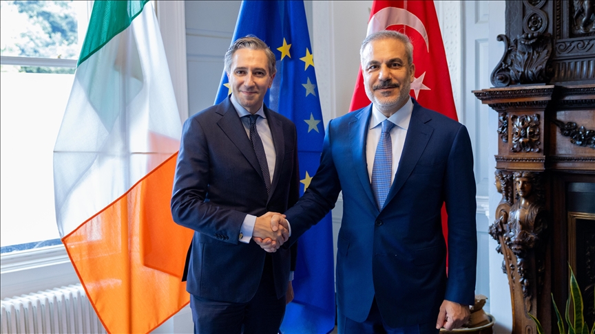 Kryediplomati turk Fidan takohet në Dublin me homologun e tij irlandez