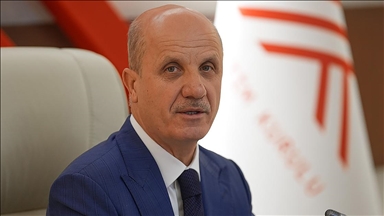 YÖK Başkanı Özvar, "uluslararası öğrencilerin üniversitelere sınavsız yerleştirildiği" iddialarını yalanladı