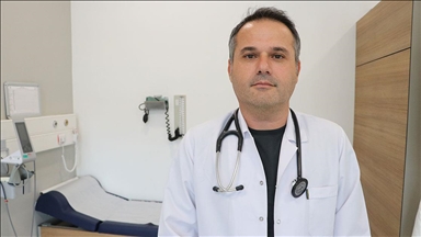 Uzman doktor 20 yıllık sigara alışkanlığını poliklinik desteğiyle bıraktı