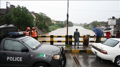 Pakistan evacuates thousands amid heavy flow of river waters from India