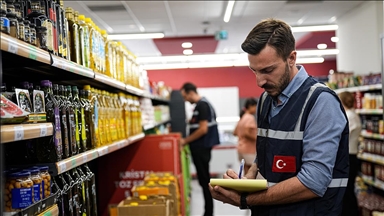 İzmir ve İstanbul'daki marketlerde fiyat denetimleri sürüyor