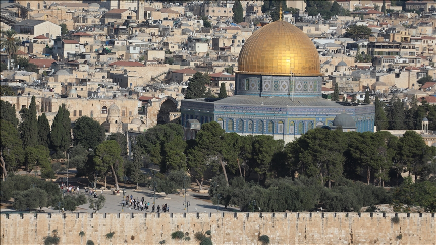 Illegal Israeli settlers storm Jerusalem’s Al-Aqsa Mosque amid tension
