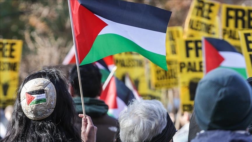 Italian protesters denounce genocide in Gaza at Venice Film Festival