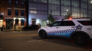 US president targets local officials over Chicago violence