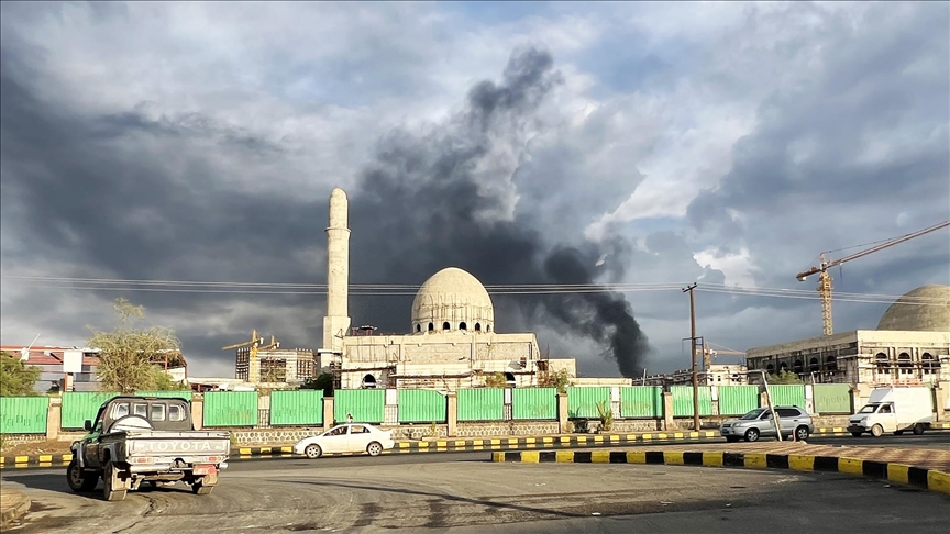 İsrail, Yemen'in başkenti Sana'ya hava saldırısı düzenledi