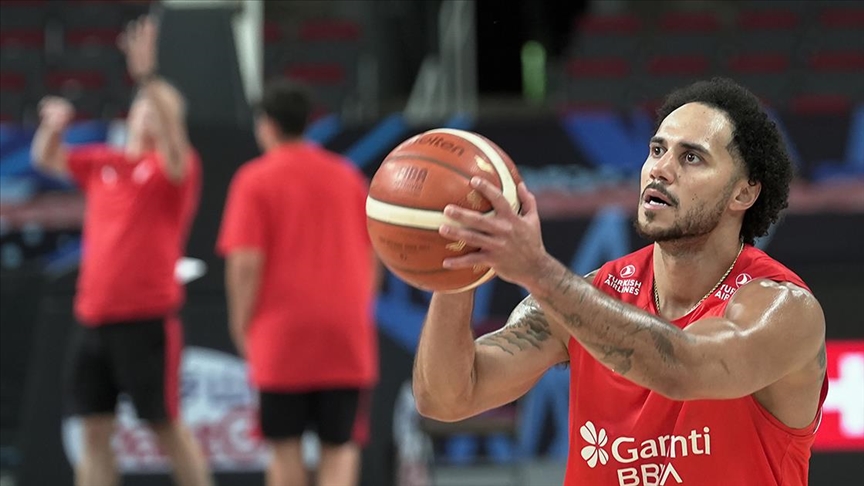 Shane Larkin, EuroBasket 2025'te madalya kazanacaklarına inanıyor