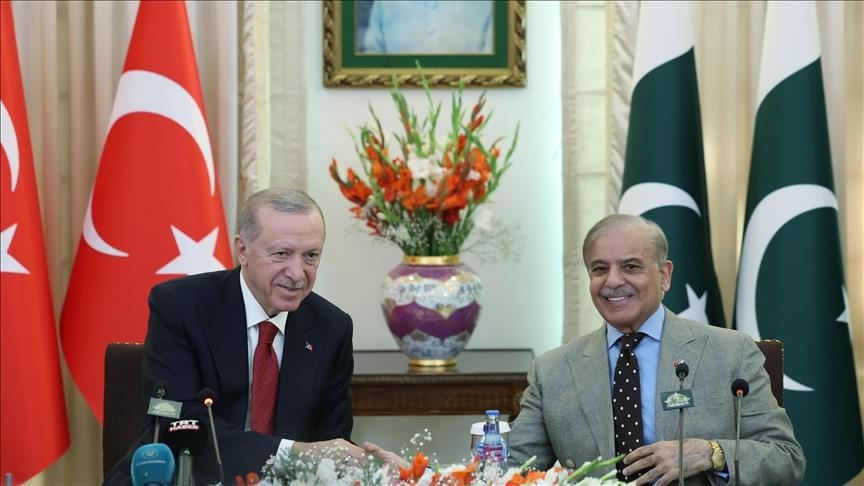 Türkiye-Pakistan: Erdogan et Sharif discutent des relations bilatérales