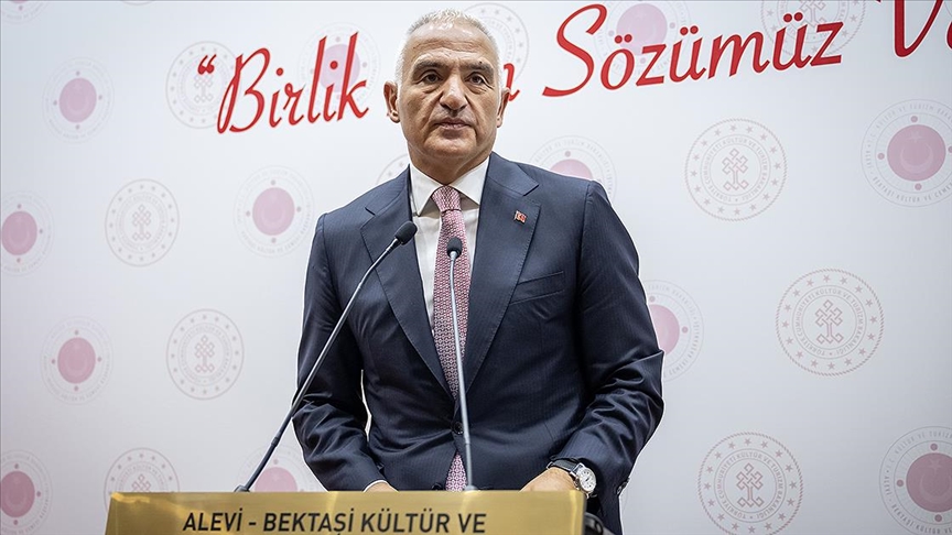 Bakan Ersoy: Cemevlerimizin kurumsal yapısının güçlenmesi büyük önem taşımaktadır