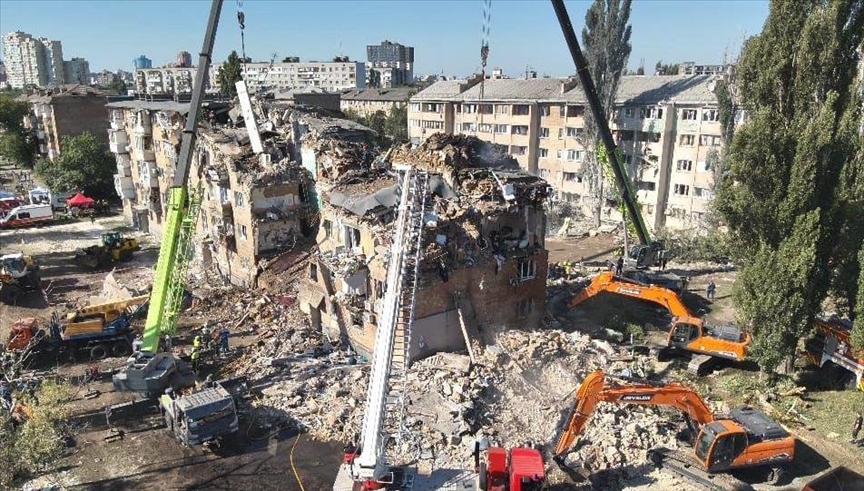 Nga sulmi rus në Kiev humbin jetën 14 persona, shpallet ditë zie