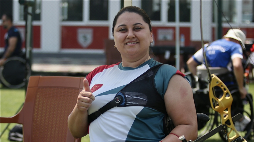 Milli okçu Merve Nur Eroğlu: Amacım altın madalyayı alıp bayrağımı en iyi şekilde temsil edebilmek