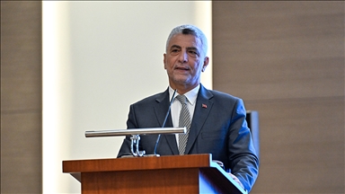 Bakan Bolat: İhracatın ithalatı karşılama oranı son 9 ayın en yüksek seviyesi olan yüzde 79,5'e yükselmiştir