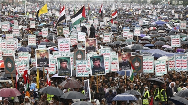 Mijëra njerëz mblidhen në kryeqytetin e Jemenit për solidaritet me palestinezët