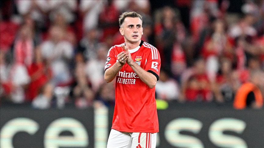 Benfica, Kerem Aktürkoğlu'nun Fenerbahçe'ye transfer olduğunu açıkladı
