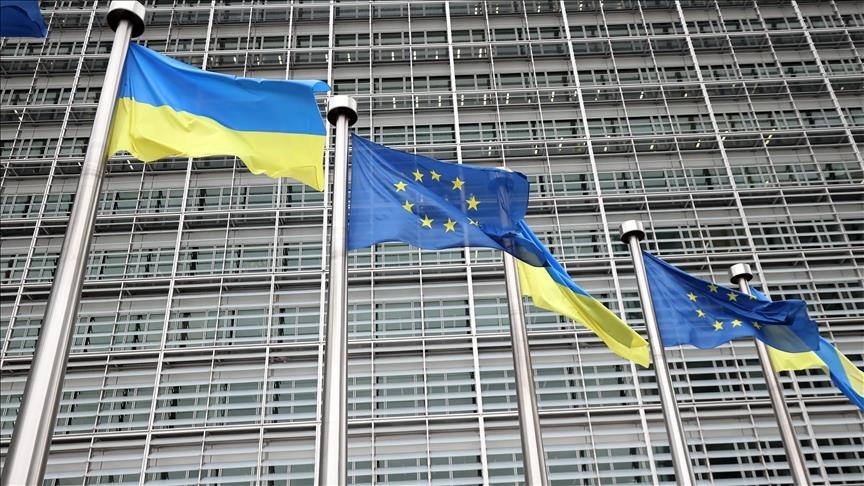 EU to close defense gaps by 2030, make sure Ukraine has 'ironclad security guarantees,' says Von der Leyen