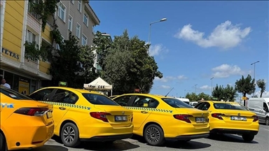 Taksi esnafından İBB'nin açacağı taksi ihalesine tepki