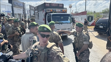 Palestinian factions in Lebanon hand over 3rd batch of weapons to Lebanese army 